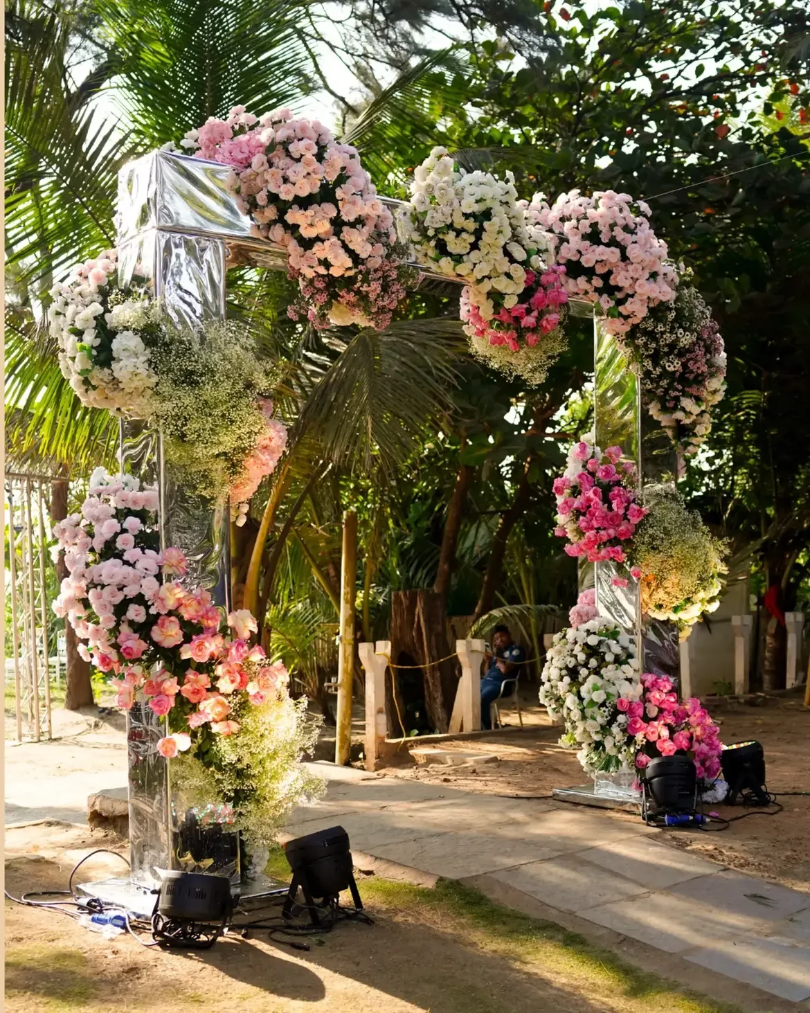 Entrance gate
